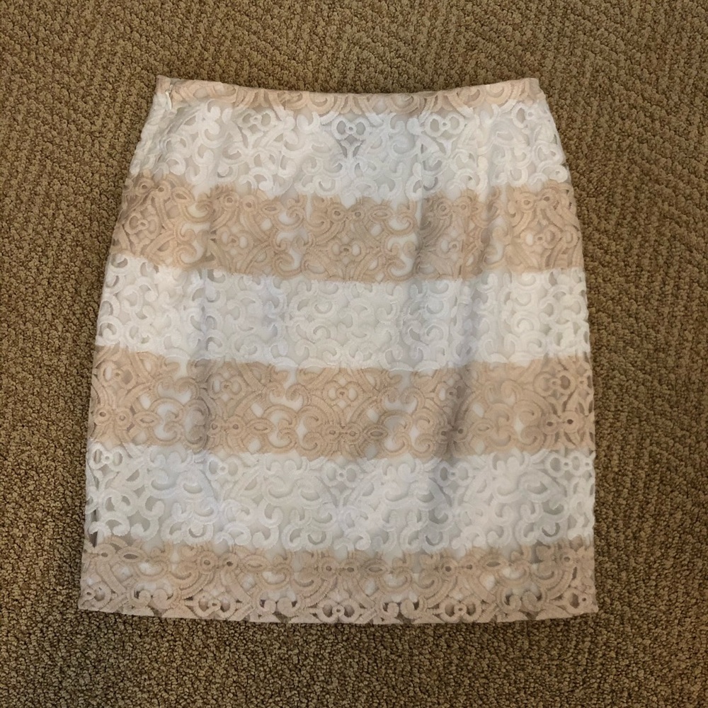 WHBM Stripe Lace Pencil Skirt NWOT Sz 00 Tan White - Picture 2 of 10